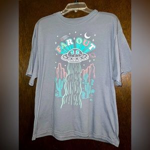 🛸”Far Out” T-shirt🛸